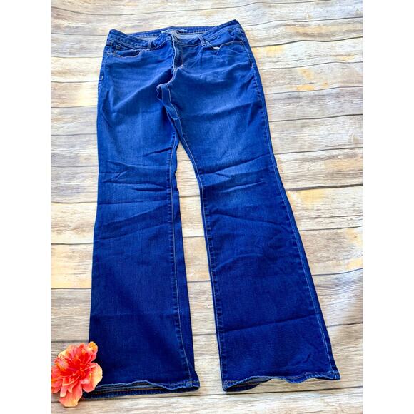 Sold - Picture 6 of 8